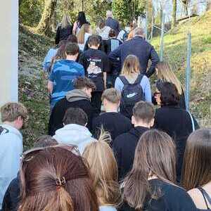 Jugendkreuzweg – Fallen und Aufstehen